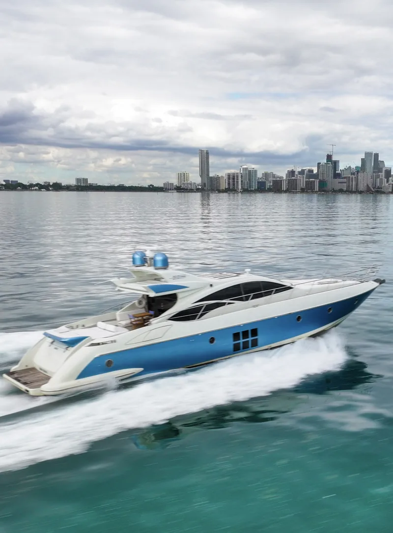 70ft Azimut photo 1