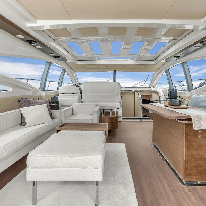 70ft Azimut photo 3